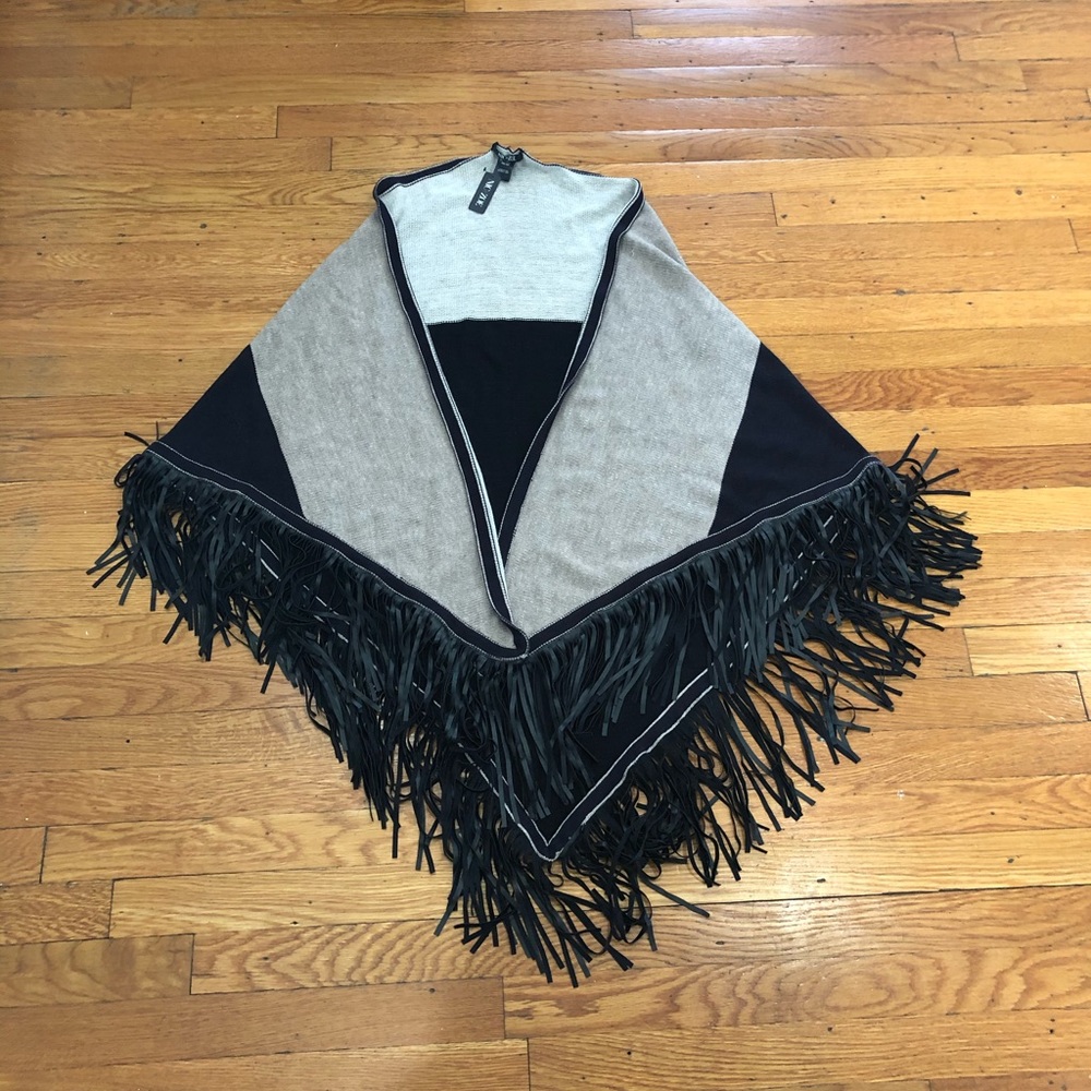 NIC+ZOE Fringe Shawl